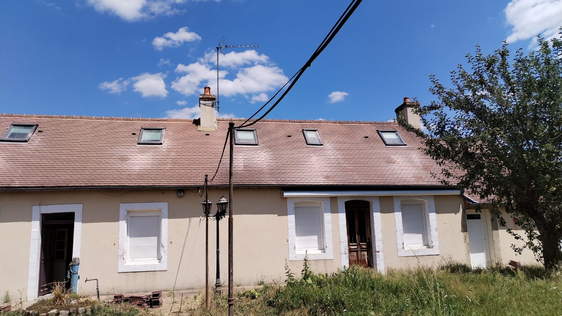 Pose de fenêtre de toit Velux par Rénov’toitures